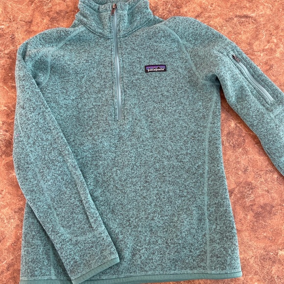 Patagonia women’s better sweater 1/4 zip - Picture 2 of 5